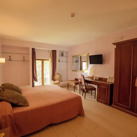 Hotel Parco Delle Fontane 4*